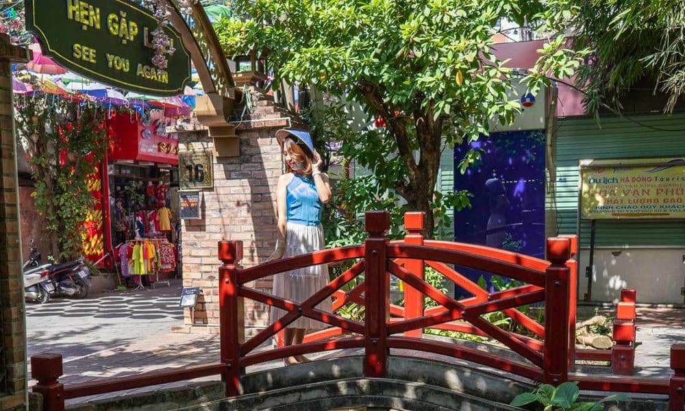 Van Phuc Silk Chao Hanoi 8