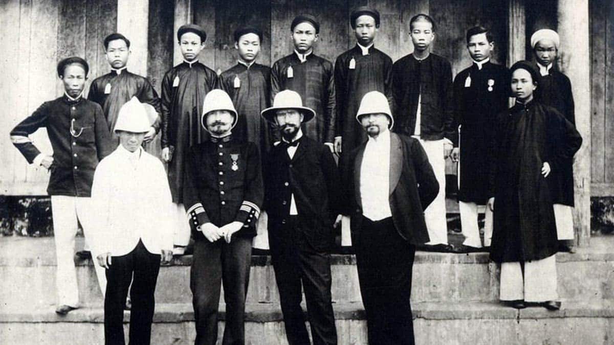 The Great Hanoi Rat Hunt - Chao Hanoi