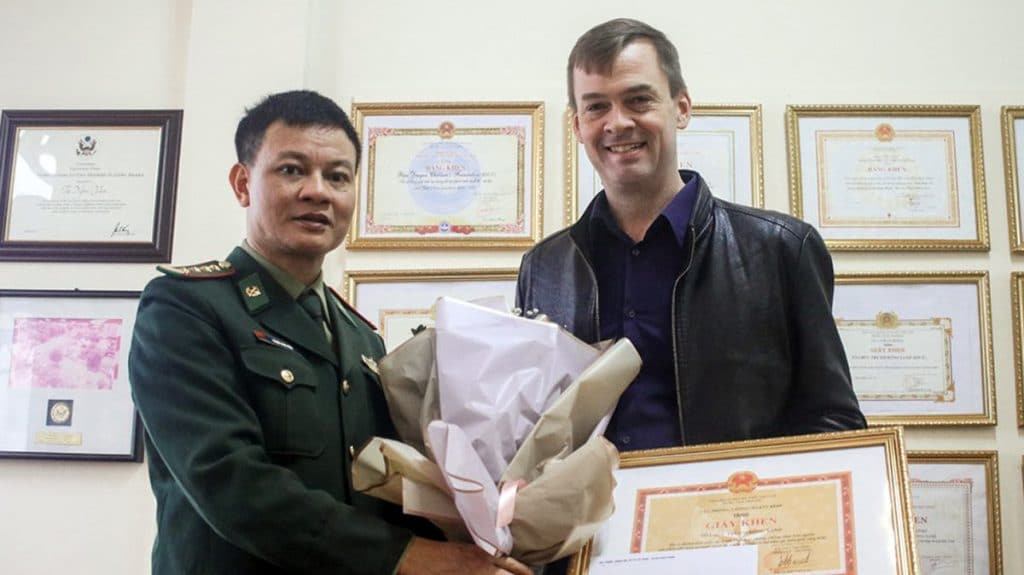 Vietnam's Border Defense Force Has Awarded Blue Dragon