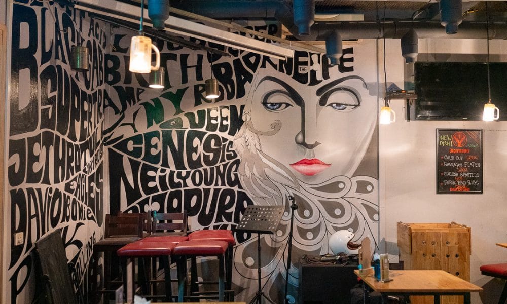 German Restaurant Hanoi Kneipe 11