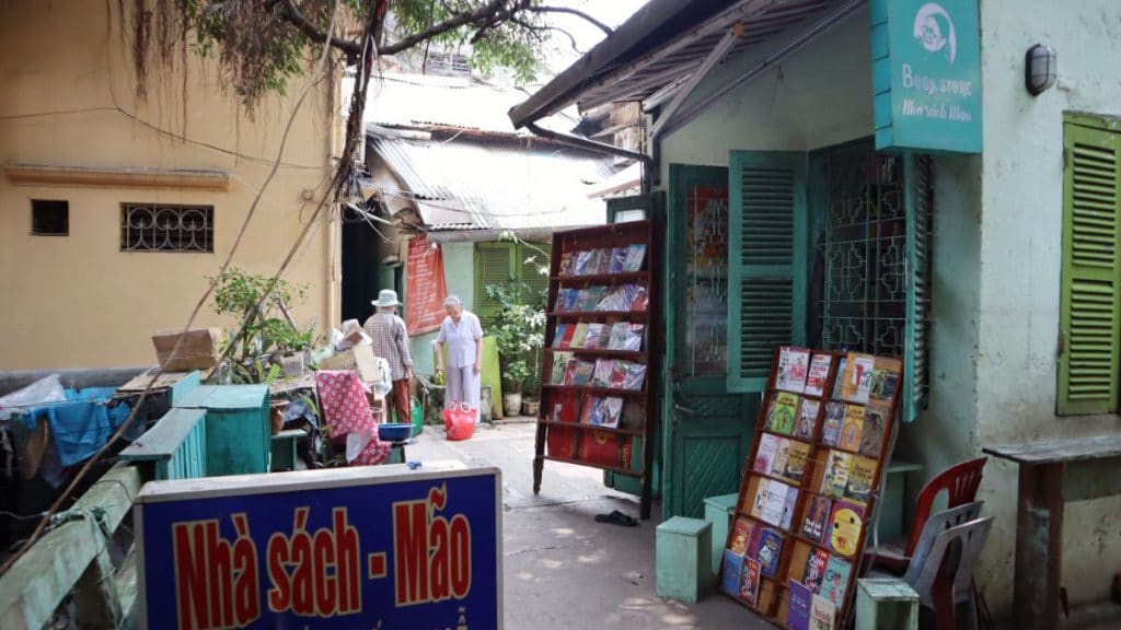 Mao Bookstore