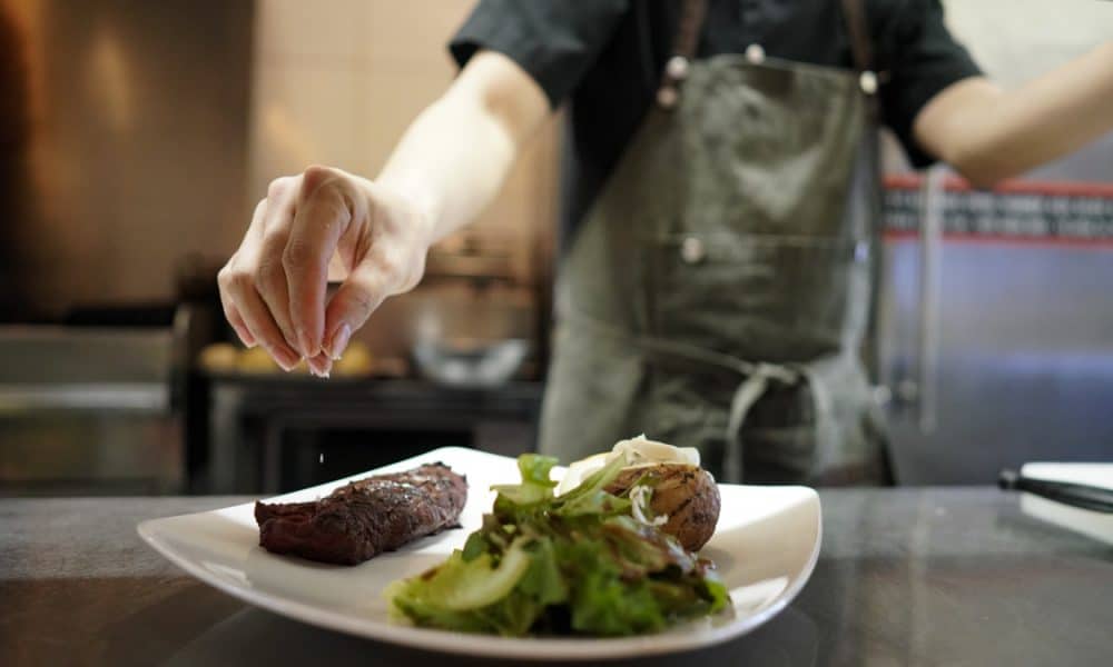 Cousins Restaurant In Hanoi 17