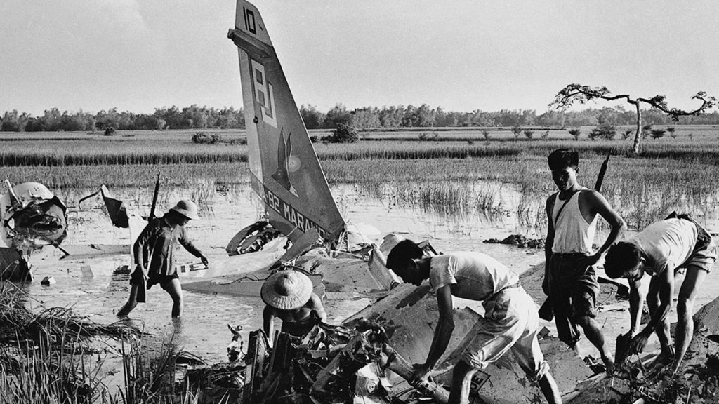 Aj Plane Hanoi Wreckage 1972