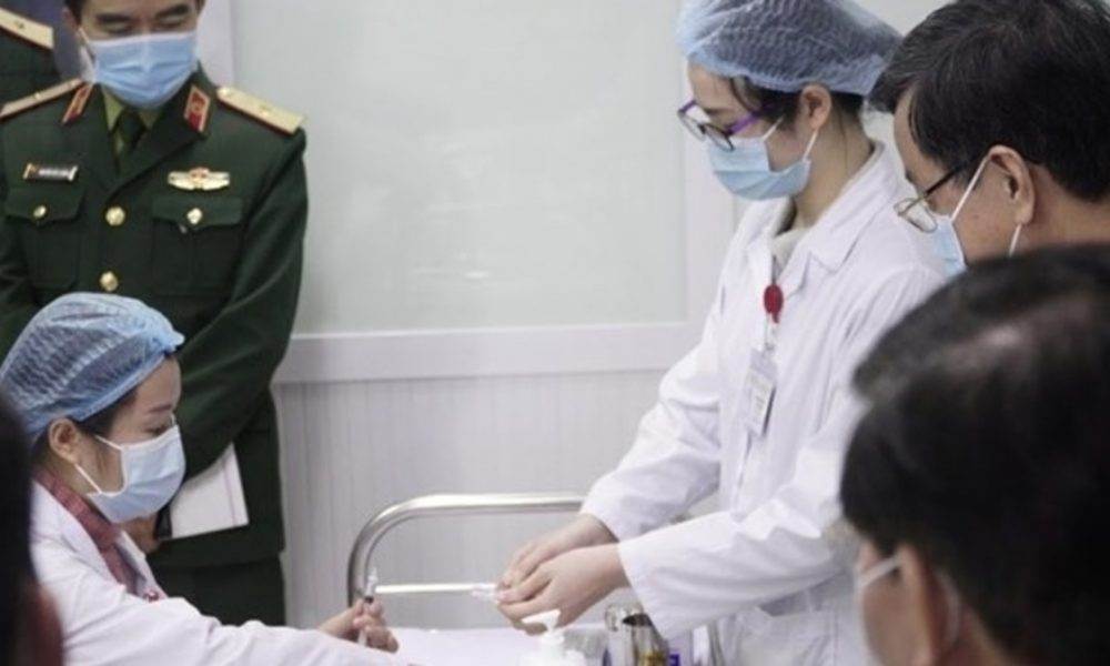 3 Volunteers Hanoi (1)