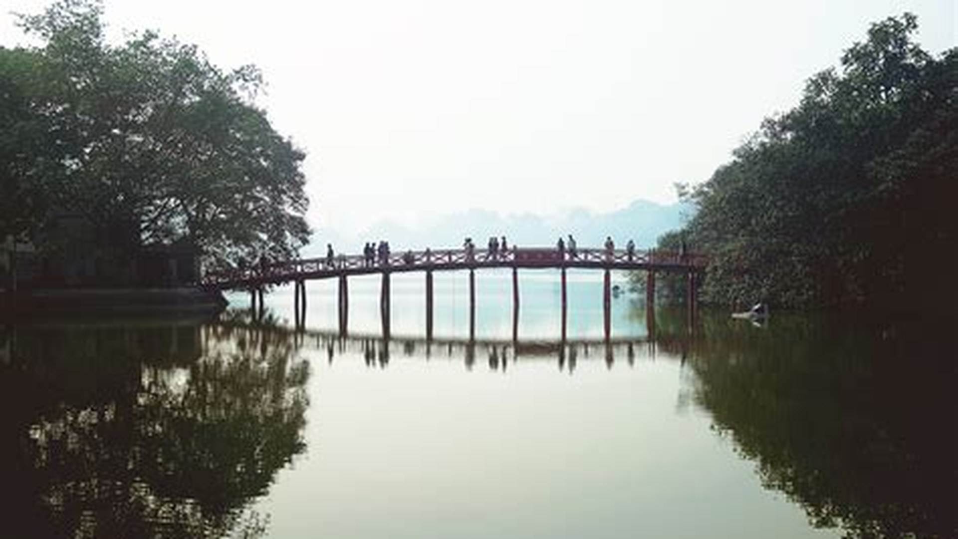 Hanoi Bridge 16x9 1920